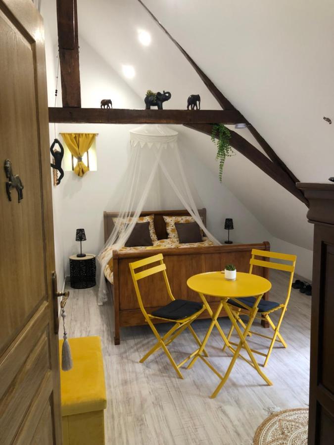 Un Coin De Paradis Panzió Baugé Kültér fotó